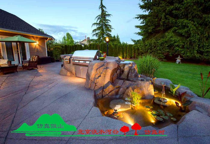 論決定塑石假山質(zhì)量的三要素；造型、紋理、顏色。