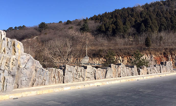 北京淡水河谷專業(yè)用水泥塑石假山裝飾大橋