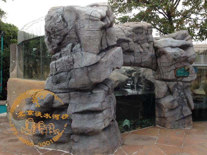 塑石假山制作已成為園林景觀規(guī)劃的主導(dǎo)元素