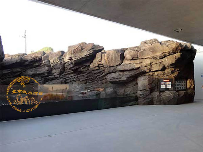 為四川重慶動物園制作塑石假山仿真環(huán)境－北京淡水河谷