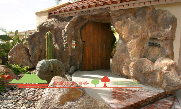 假山制作用于別墅私家花園的院墻及院門(mén)－別有韻味