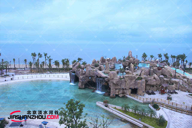 從“萬達(dá)集團(tuán)”到“d士尼樂園”塑石假山扮演越來越重要的角色