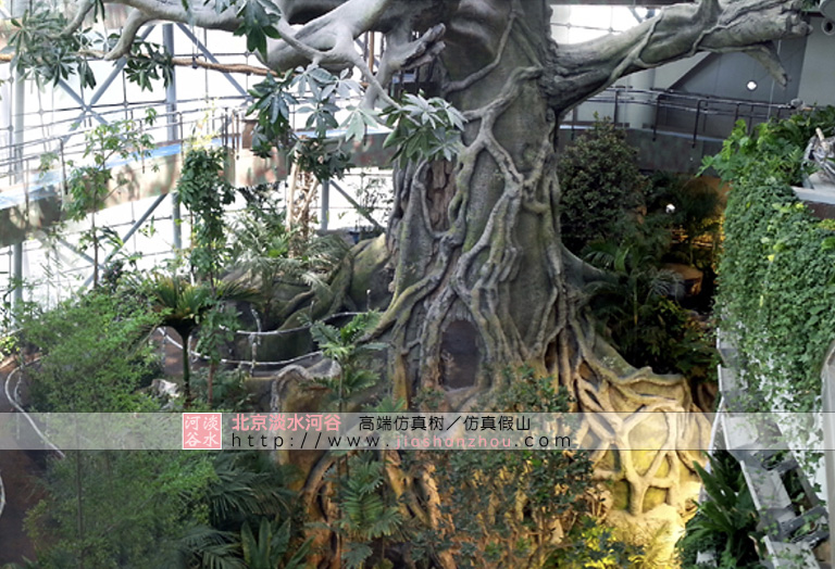 仿真榕樹(shù)樹(shù)制作途中帶女兒旅游