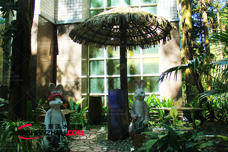 仿真樹杜松重塑孩子童話樂園-森林杜松樹童話故事中強背景