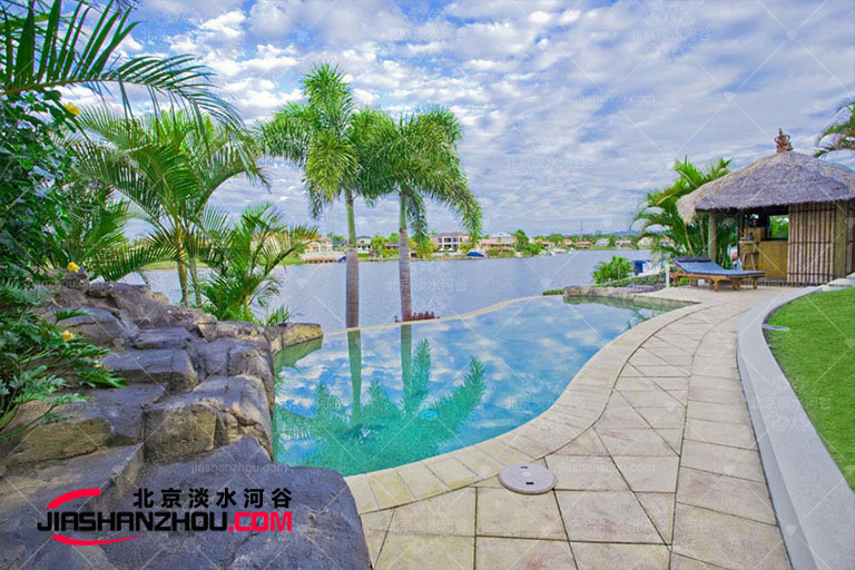 迪拜帆船酒店TCP塑石假山用的是這個(gè)廠(chǎng)家的樣板外贊不口