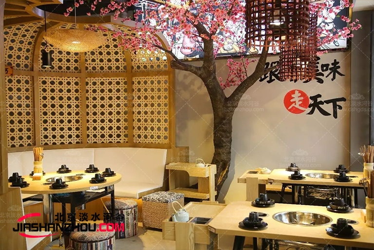 仿真樹的功能性和時尚性是如今很多喜歡布置室內的愛好者們普遍選擇