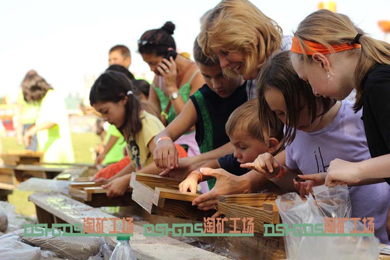 【淘礦工場】小鎮設備為什么這么火因為常出口國外