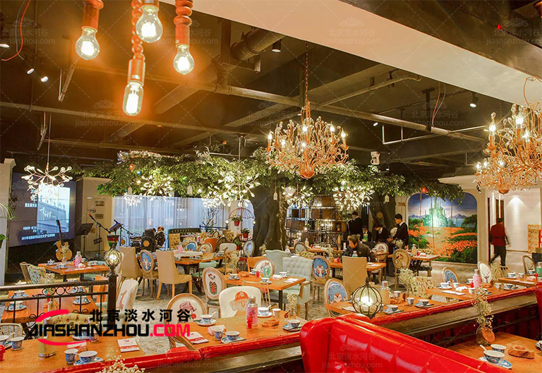 借助逼真的綠色仿真樹無疑將使休閑娛樂變得輕松且無壓力