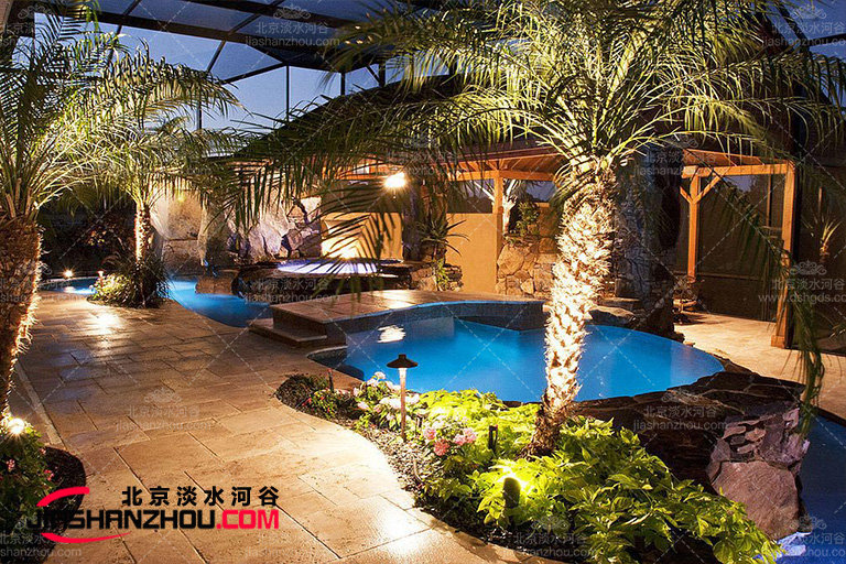 的仿真樹園林景觀幾乎也包含了聲景—水、f 、雨