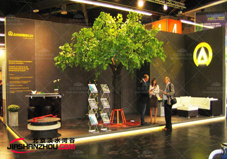 你喜歡這樣的仿真樹設計嗎 仿真樹在科技館里制作圖