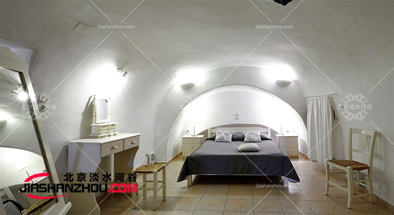 酒店沒新意 那么嘗試住住洞穴酒店怎么樣