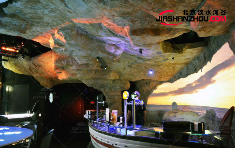 神奇的洞穴酒店安裝壁爐舒適度加倍