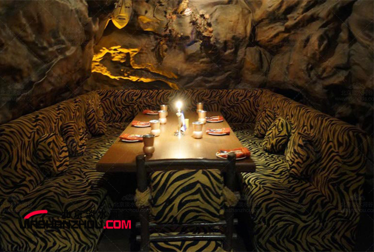 中國美的洞穴咖啡廳在云南大理堪稱神顏