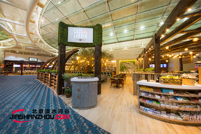 仿真樹這邊好每棵仿真樹都有自己特的美麗