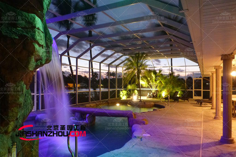 如何用戶外燈照亮你院子里的仿真樹景觀呢