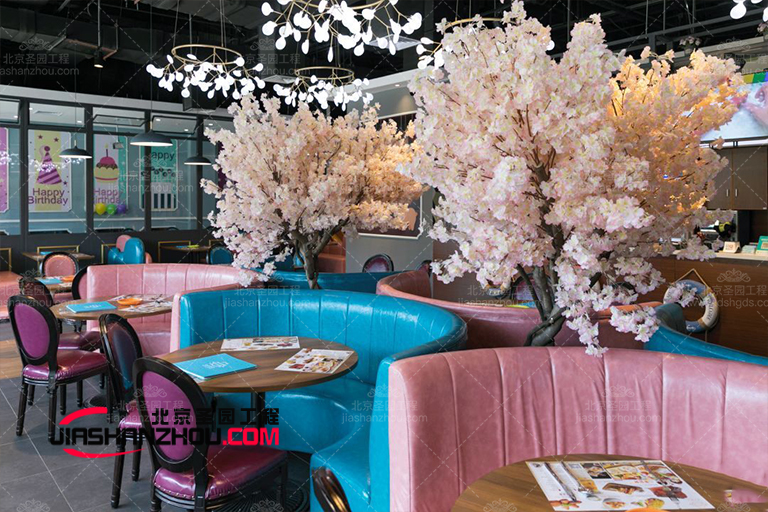 鼓舞人心具有春天標志性意義的櫻花仿真樹餐廳