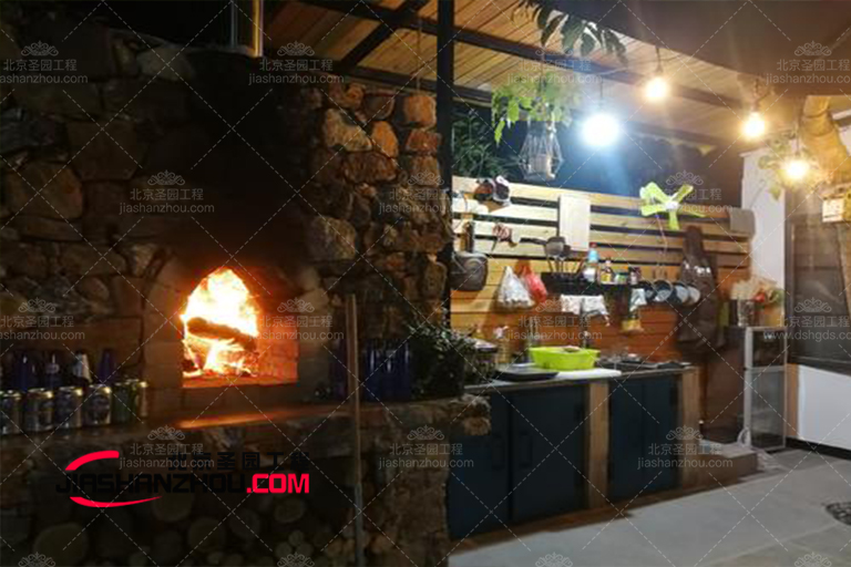 有關如何創建終室外塑石假山廚房空間的設計思路