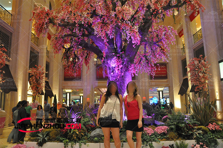 仿真樹廠家教您為每棵仿真樹選擇搭配合適的樹燈