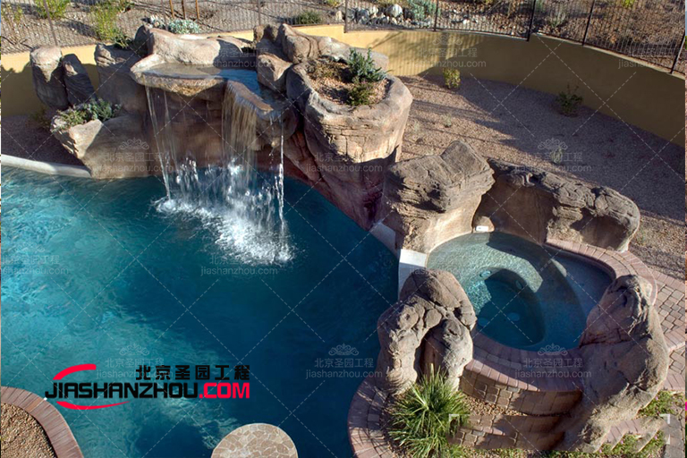 園林塑石假山景觀定義別墅后院空間的設(shè)計(jì)原則