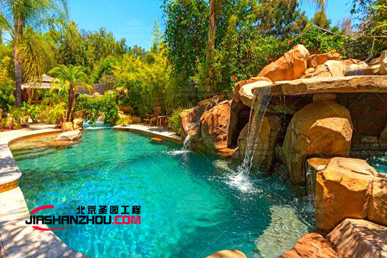 這種現(xiàn)代塑石假山水池景觀設(shè)計(jì)才是真正的休閑勝地