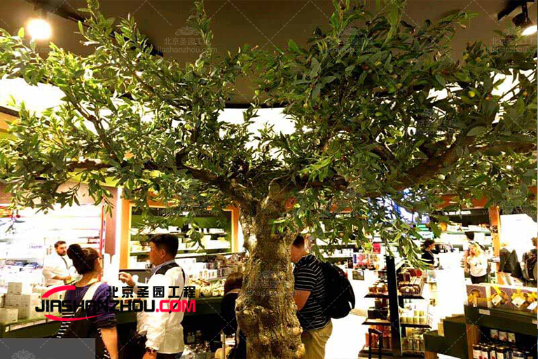無錫桃花源度假區8米高水泥人造仿真樹制作中