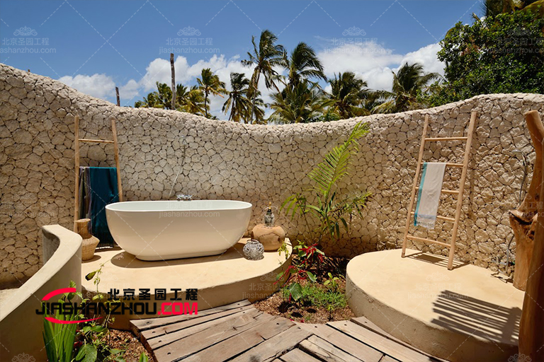 仿古巖洞主題酒店 洞穴浴室排污安裝細節