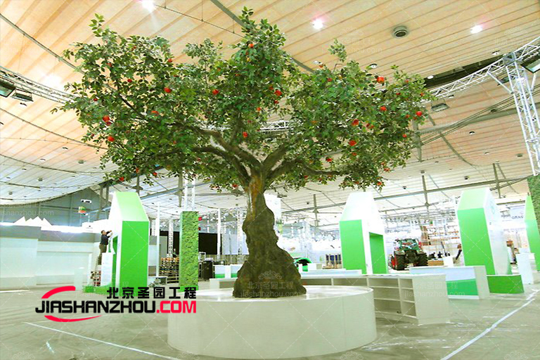 提供無憂維護全年保持綠色的人造綠色仿真樹植物