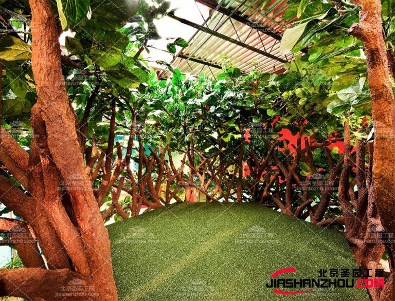 仿真樹推動整個園林景觀行業內的迅速發展