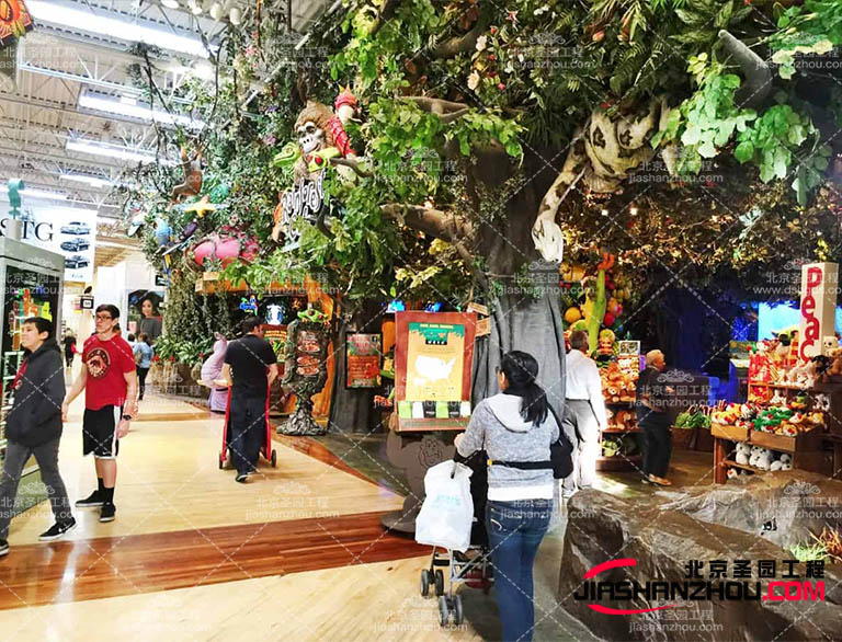 仿真樹造景打造藝術效果與趣味感