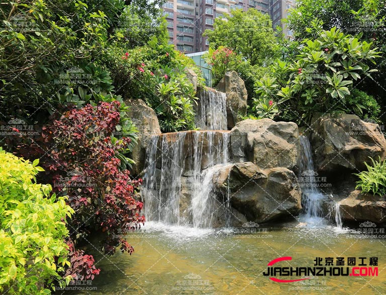 塑石假山在建造創作過程中應該注意些什么?