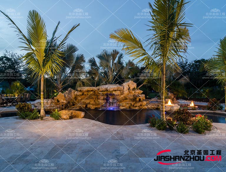 塑石假山在園林有著廣泛的運用可以塑造理想形象