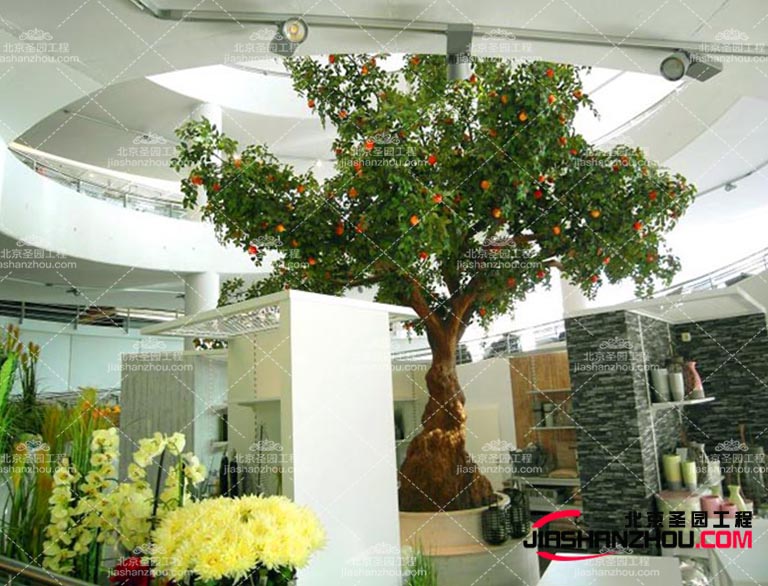 不知道大家有沒有注意到過仿真樹的幾個特點