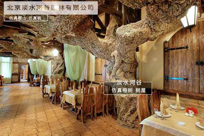 餐廳仿真樹為顧客營造了佳的用餐體驗