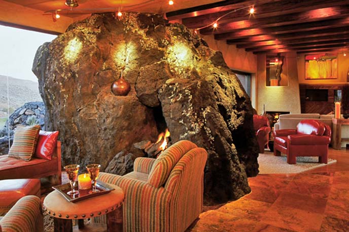 塑石假山你知道怎么選嗎？需要注意哪些方面？