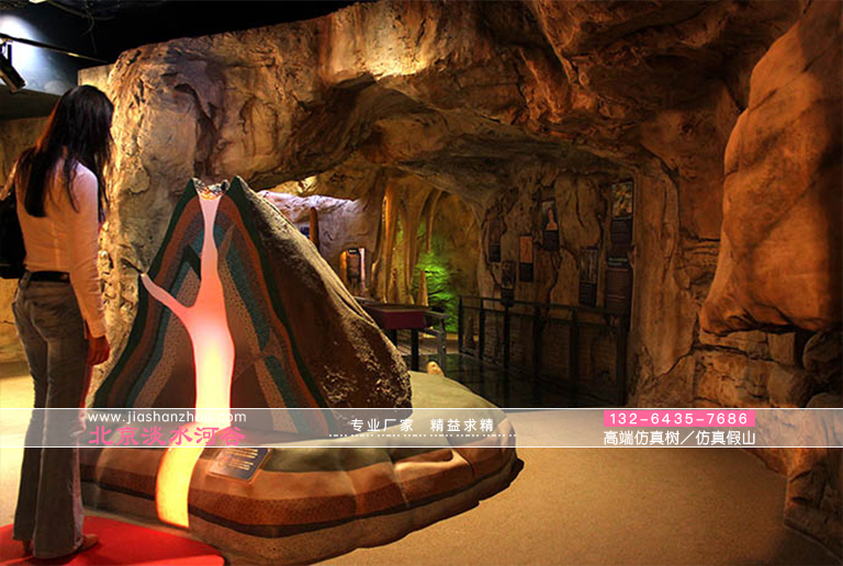 關(guān)于塑石假山的重要性及建造的各種因素