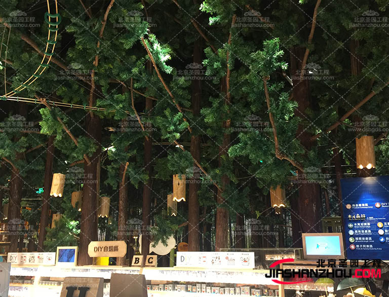 仿真樹的質量好主要是因為仿真樹采用了優質的材料和先進的制造工藝