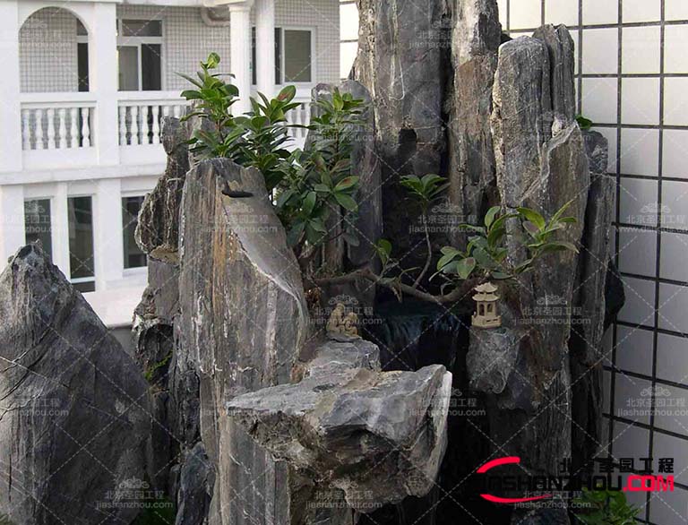 只有在兼顧美觀塑石假山才能真正地為人們提供一個優美的景觀