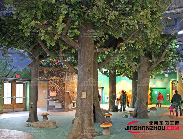 淺色調的仿真樹可以幫助營造寧靜的氛圍鮮艷的仿真樹幫助增強