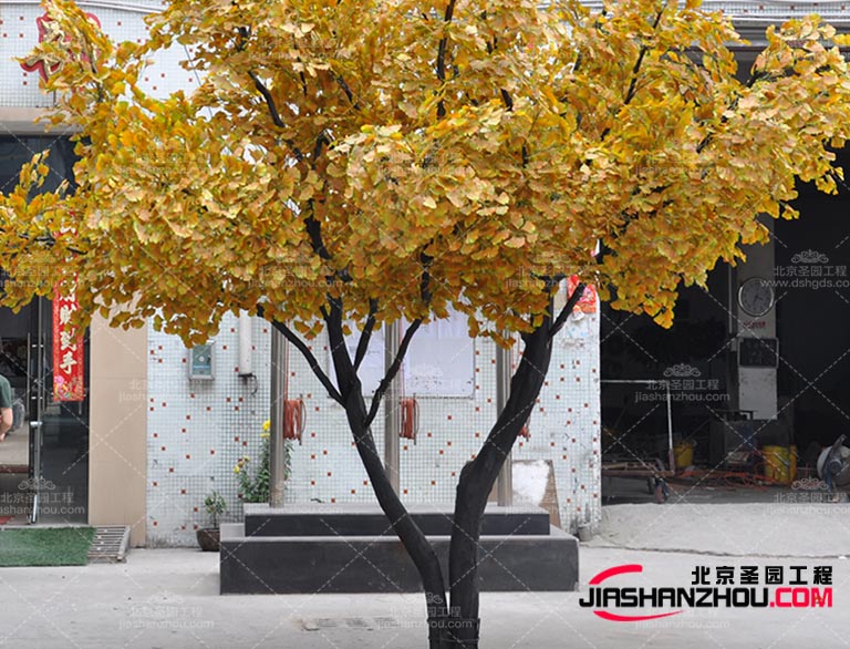 這些仿真樹細節可以與豪華元素相匹配，營造出一種奢華的氛圍