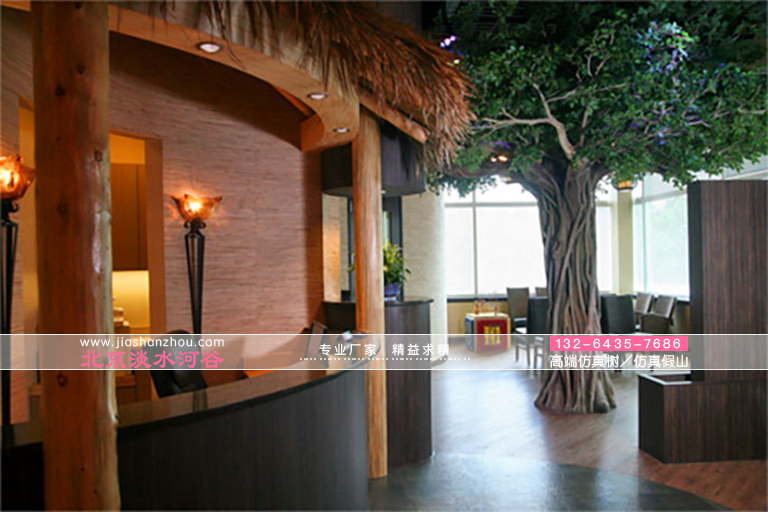 北京廠家景觀仿真樹在園林裝飾中的廣泛應(yīng)用