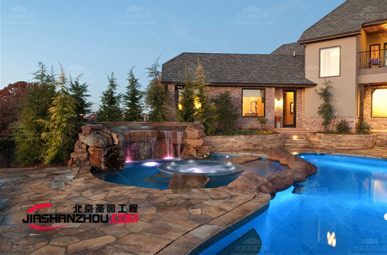 江蘇水泥假山溫泉池制作能烘托旅游景區(qū)主題的作用