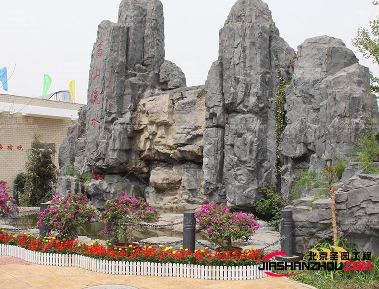 重慶水泥假山 生態(tài)園水泥假山 造型美觀案例多多