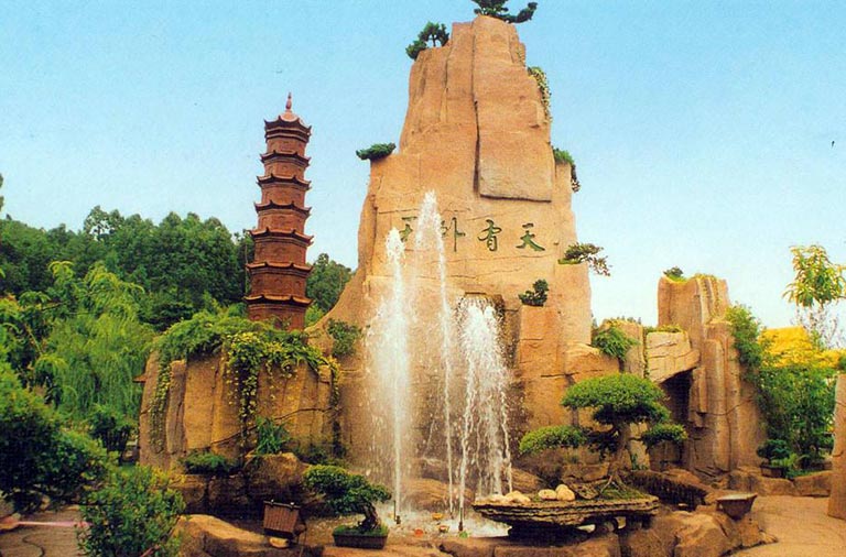 大型塑石假山施工隊