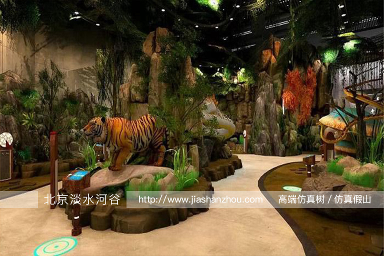 塑石假山.jpg 塑石假山