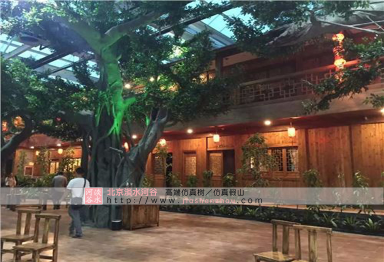 飯店假樹(shù).jpg 飯店假樹(shù)