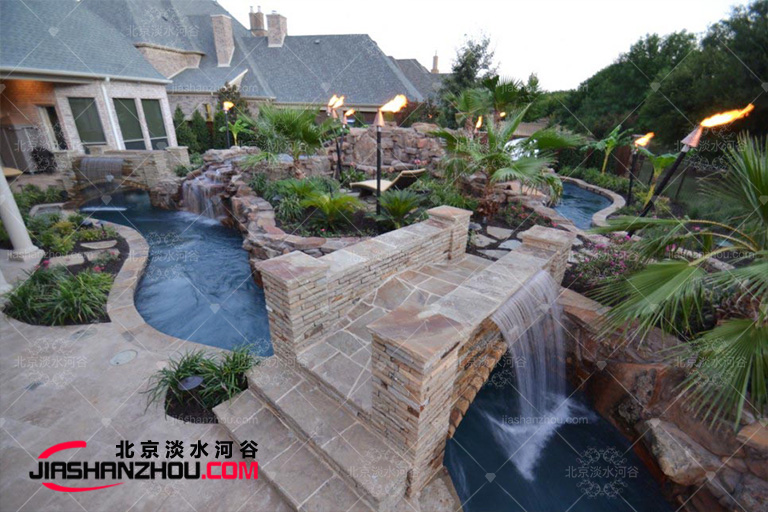 塑石假山.jpg 塑石假山