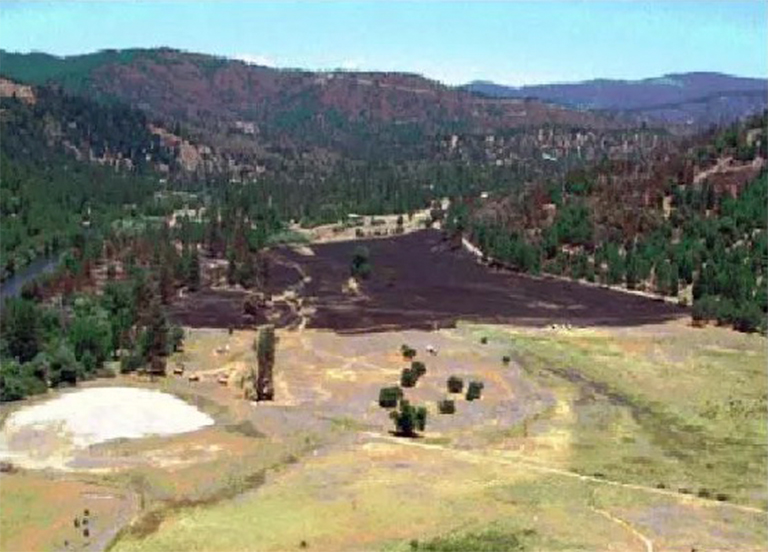 勞頓牧場(chǎng)訂明的大火.jpg 勞頓牧場(chǎng)訂明的大火