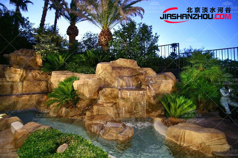 塑石假山.jpg 塑石假山