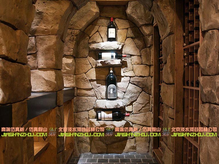 人造洞穴風格餐廳
