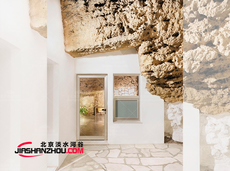 人造山洞酒店.jpg 人造山洞酒店